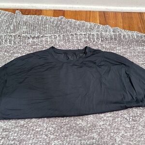 Lululemon t shirt